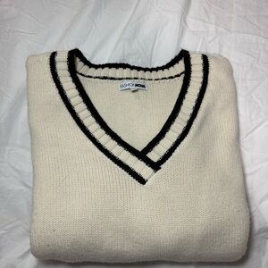 Fashion Nova Women’s Cream V-Neck Sweater